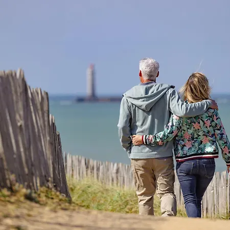 2 Pieces Face Avec Balcon, Parking Et Wifi - - Fr-1-92-941 Les Sables-dʼOlonne